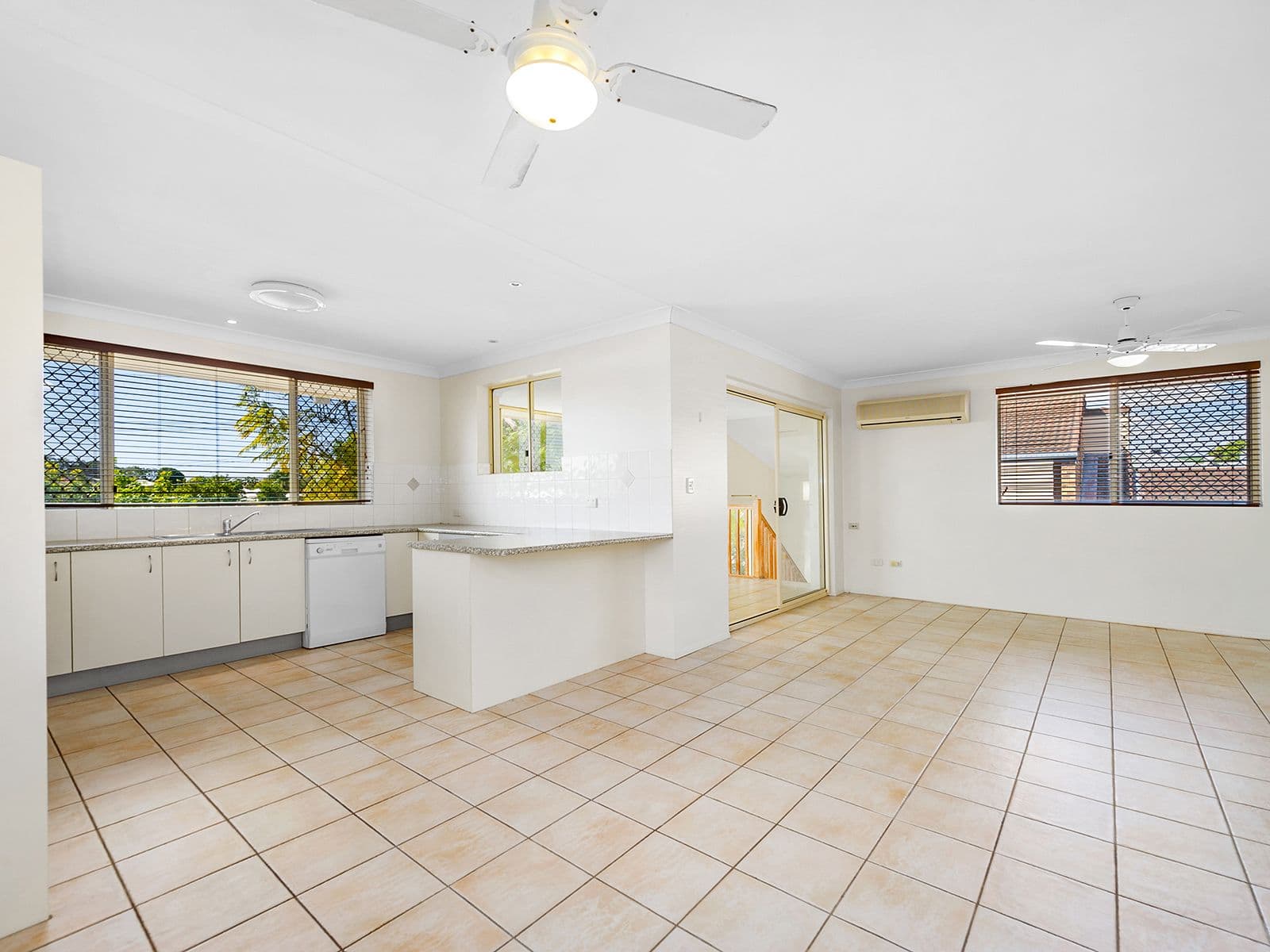 105 Flower Street, Northgate QLD 4013, Northgate - Thumbnail 7