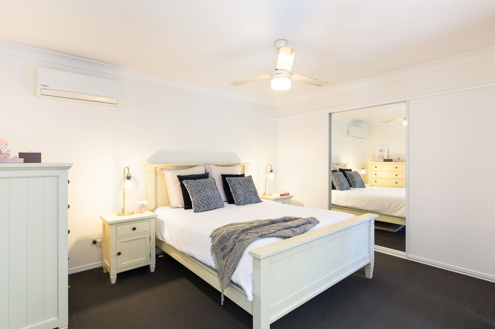 17 Walsh Street, Redcliffe QLD 4020, Redcliffe - Thumbnail 4