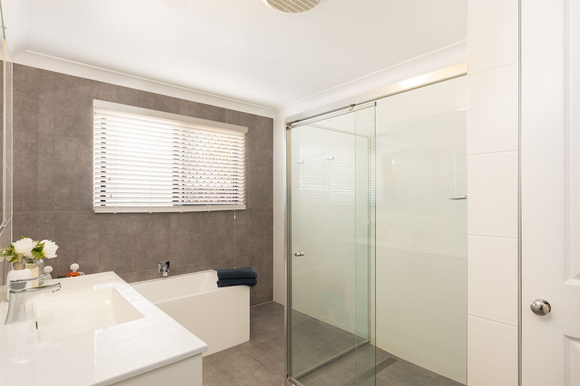 17 Walsh Street, Redcliffe QLD 4020, Redcliffe - Thumbnail 8