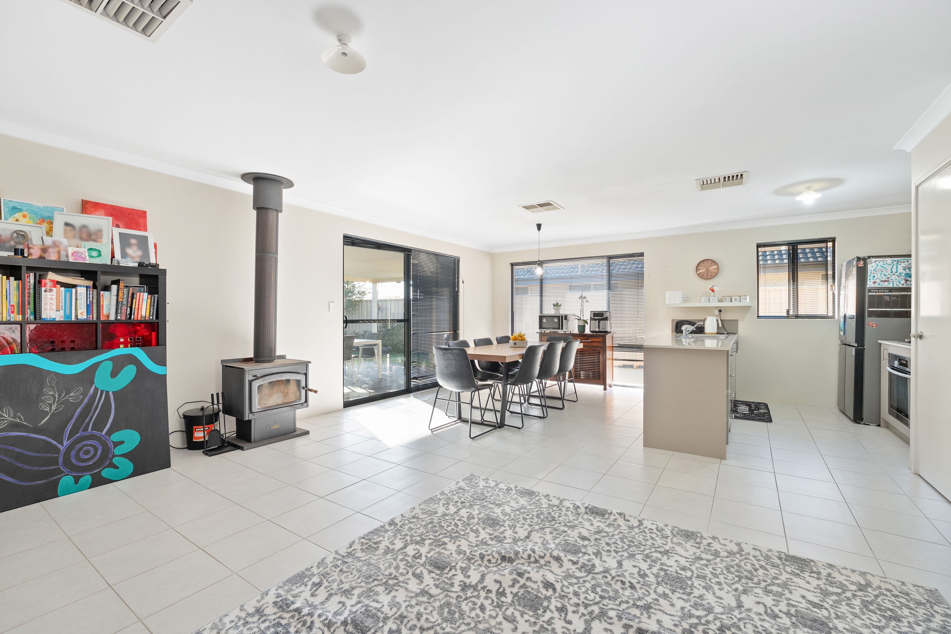 98 Camelot Street, Baldivis WA 6171, Baldivis - Thumbnail 3