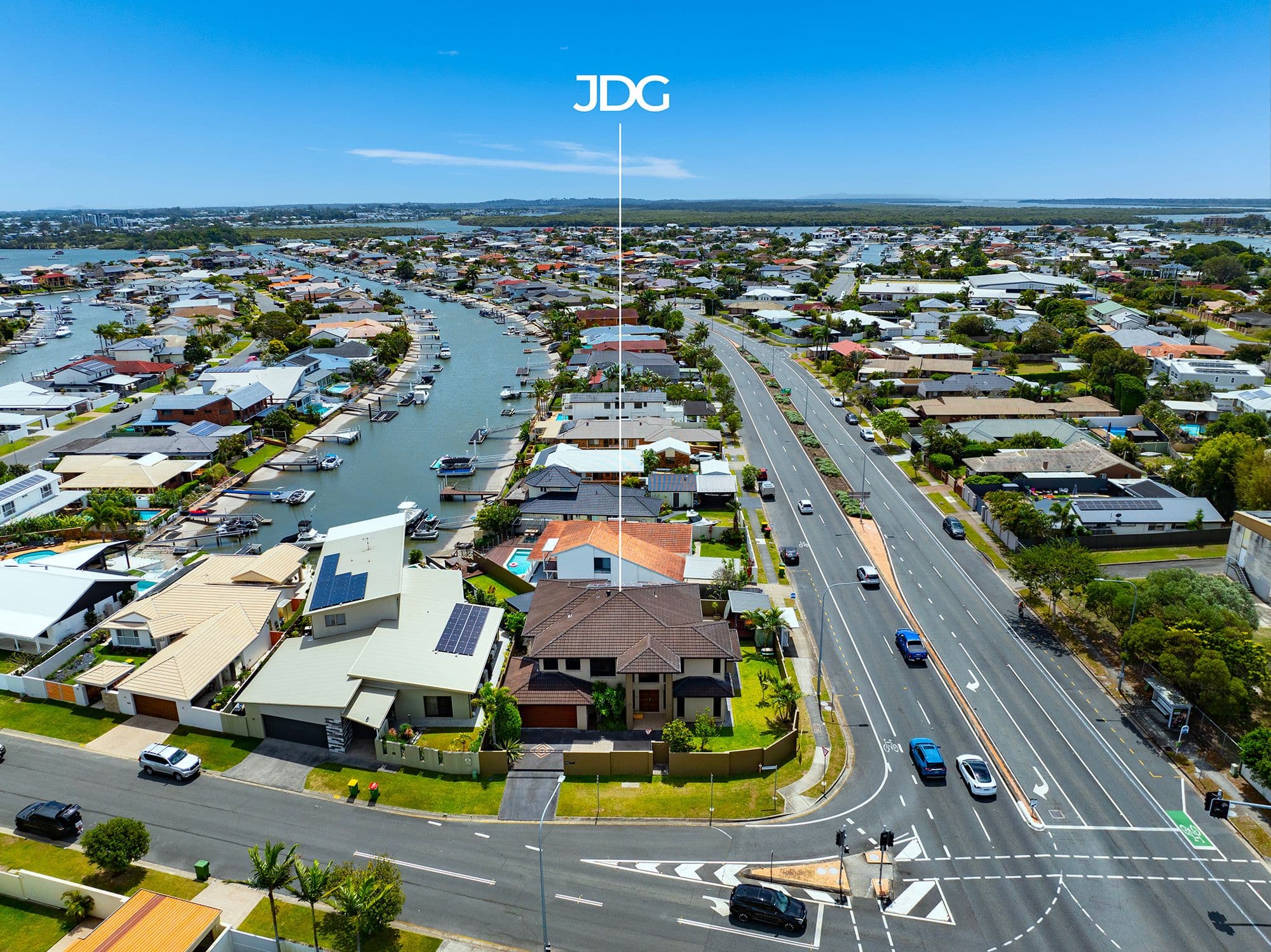 1 Tradewinds Avenue, Paradise Point QLD 4216, Paradise Point - Thumbnail 2