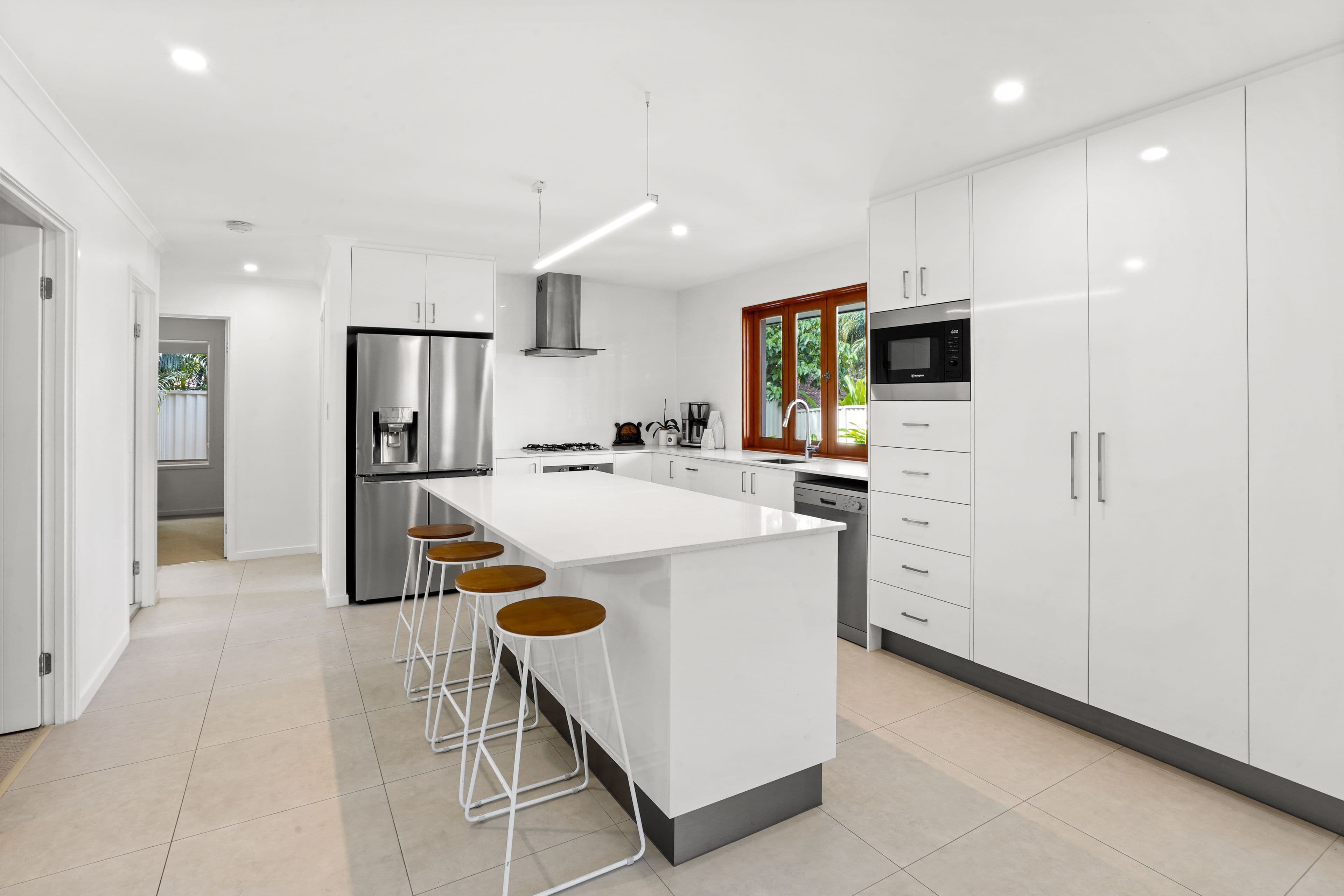 5 Highett Place, Robina QLD 4226, Robina - Thumbnail 2