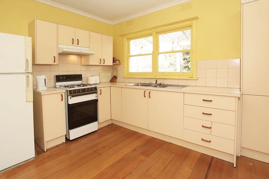 52 Myrtle Street, GLEN WAVERLEY VIC 3150, Glen Waverley - Thumbnail 2