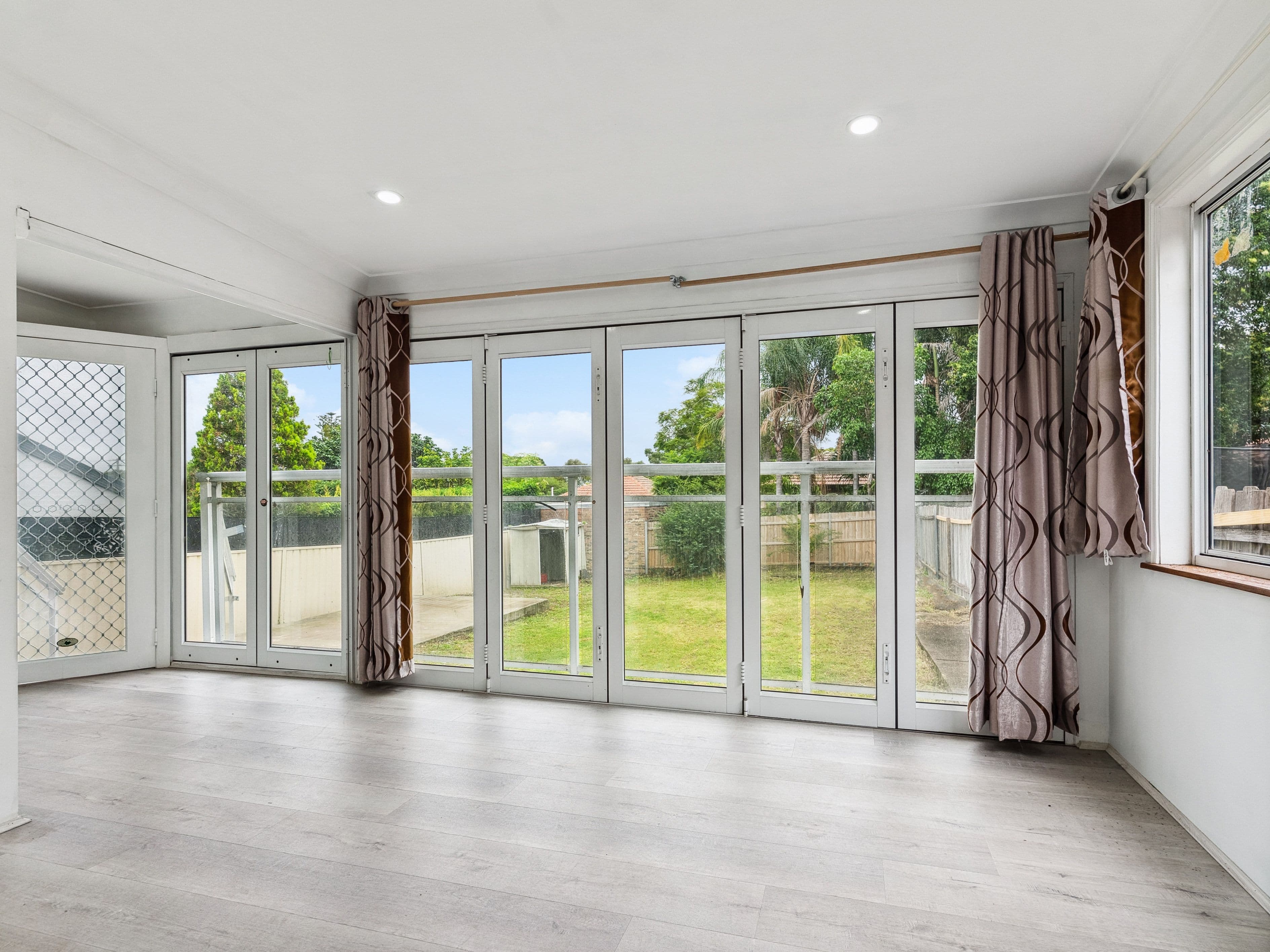 20 Bungalow Road, Peakhurst NSW 2210, Peakhurst - Thumbnail 3