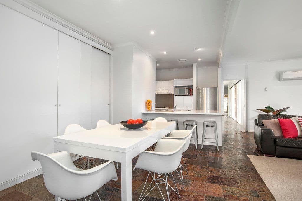 9 Forest Park Road, Dingley Village VIC 3172, Dingley Village - Thumbnail 4