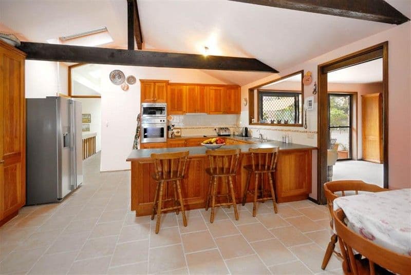 6 Coombah Place, ENGADINE NSW 2233, Engadine - Thumbnail 2