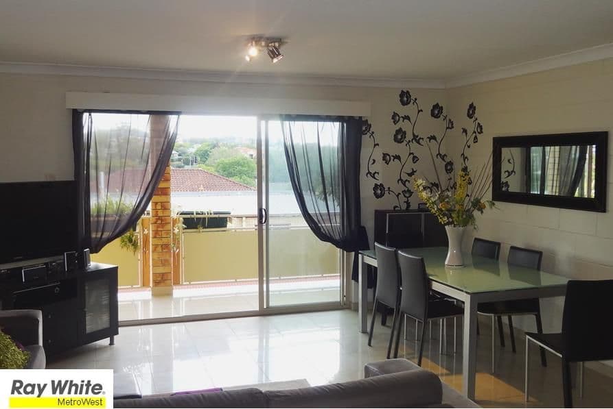 12 Kingsford Street, AUCHENFLOWER QLD 4066, Auchenflower - Thumbnail 2