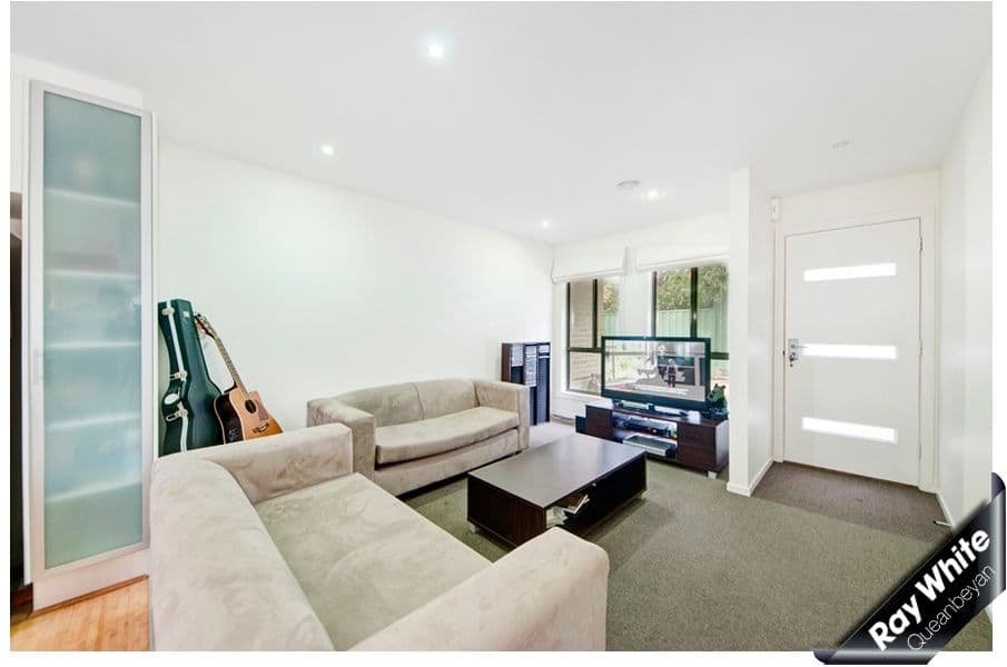 19 Broughton Place, Queanbeyan NSW 2620, Queanbeyan - Image 1