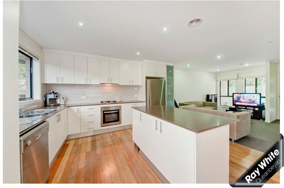 19 Broughton Place, Queanbeyan NSW 2620, Queanbeyan - Thumbnail 2