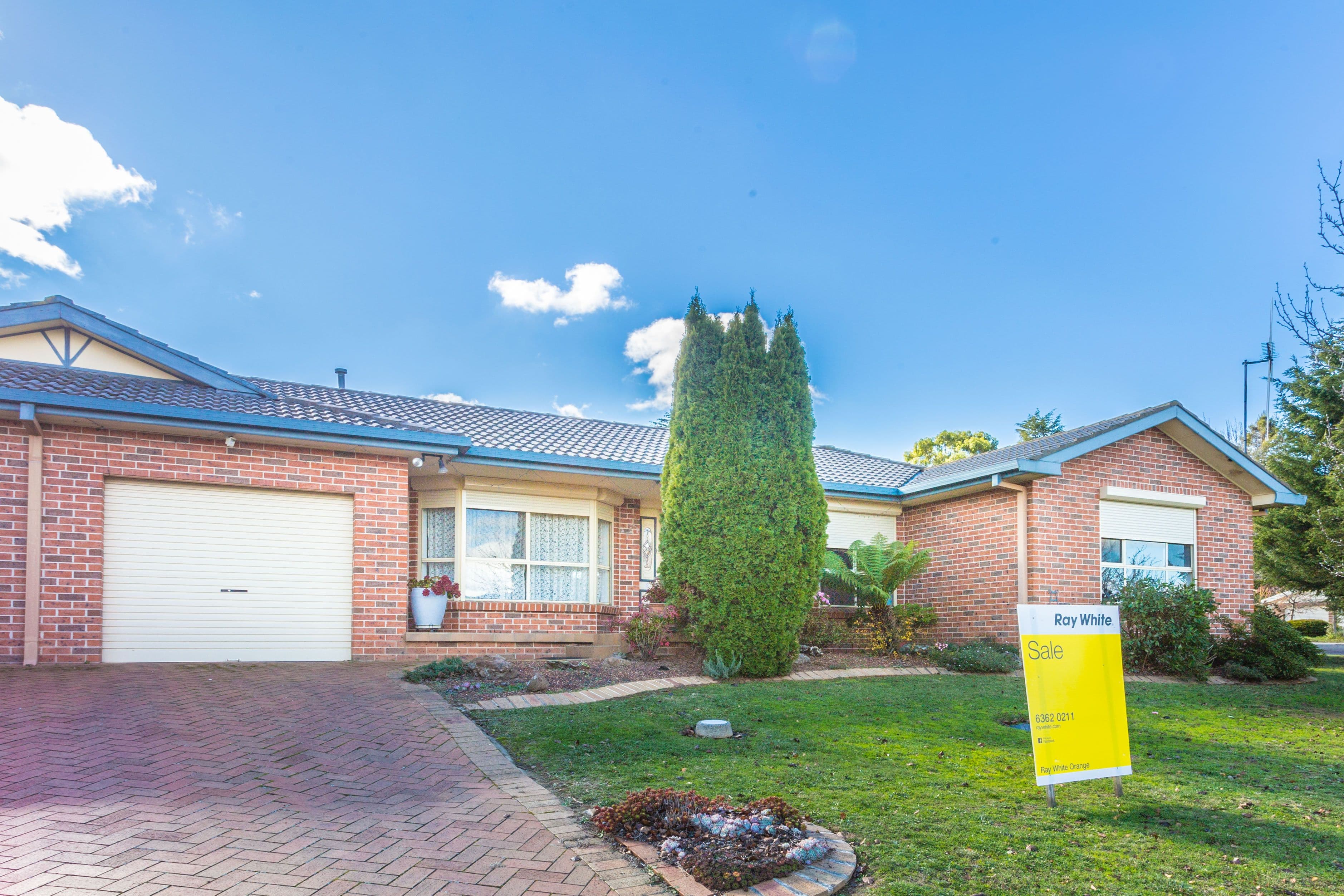 2 Betts Place, Orange NSW 2800, Orange - Image 1