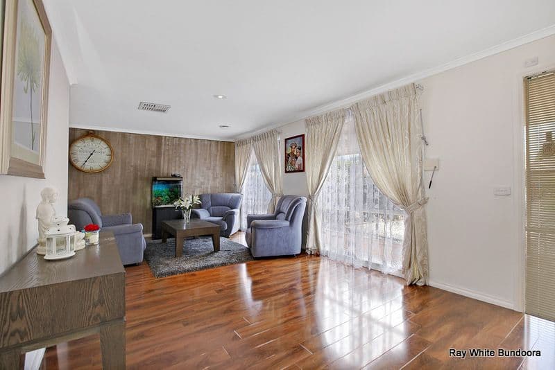 5 Morey Court, ROXBURGH PARK VIC 3064, Roxburgh Park - Thumbnail 5