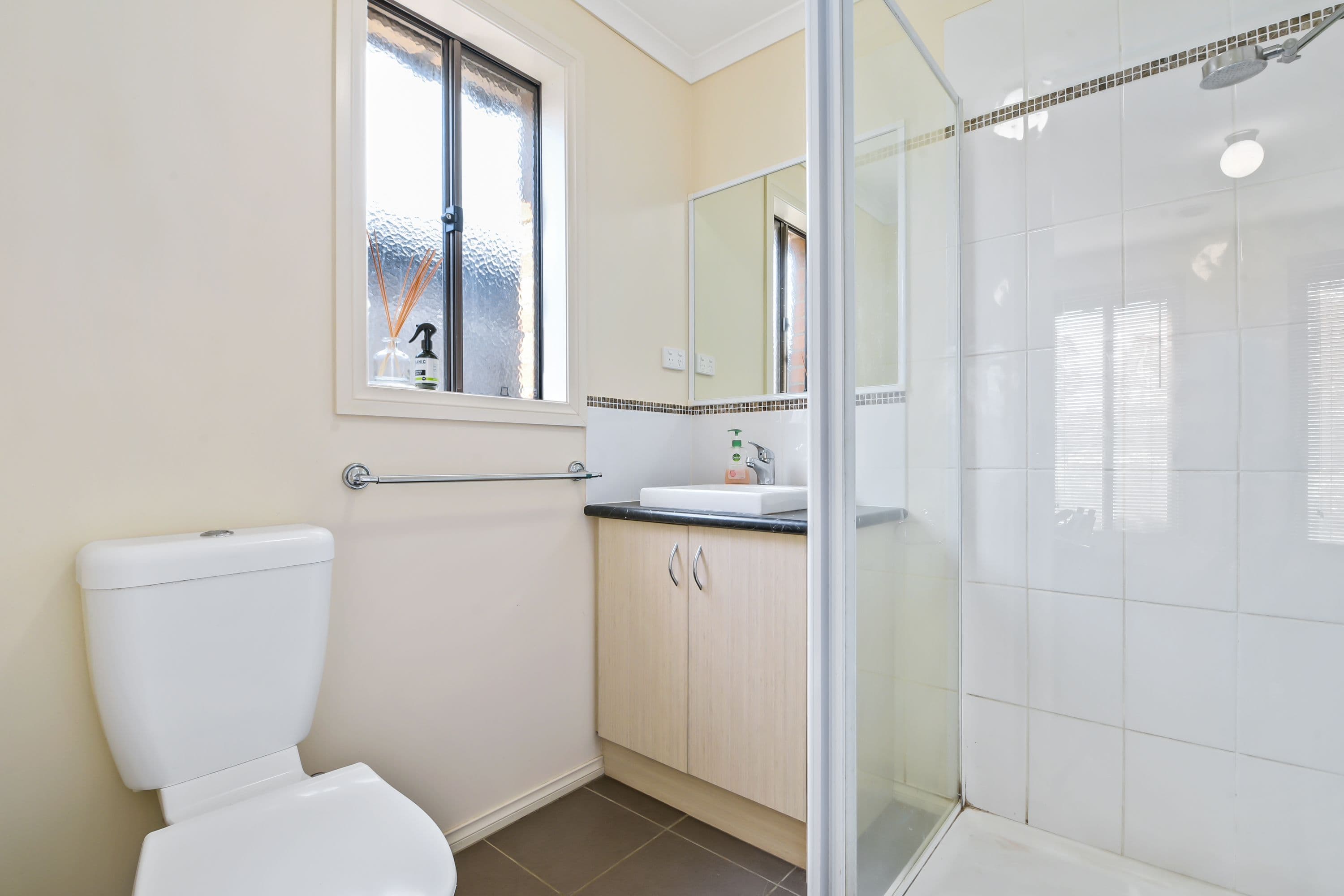 83 Melissa Way, Pakenham VIC 3810, Pakenham - Thumbnail 7