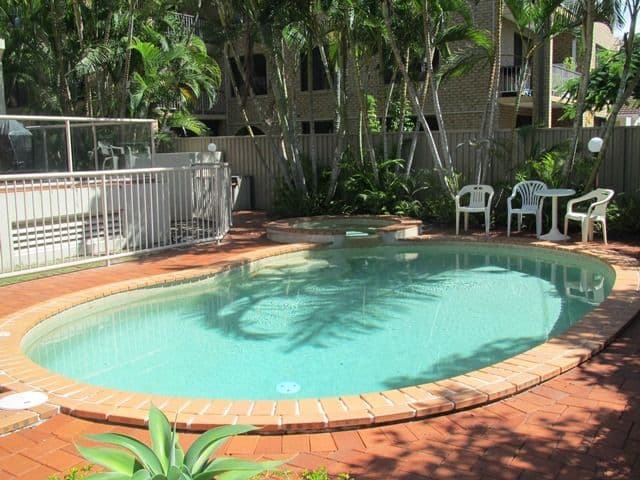 32 Ocean Street, MERMAID BEACH QLD 4218, Mermaid Beach - Thumbnail 2