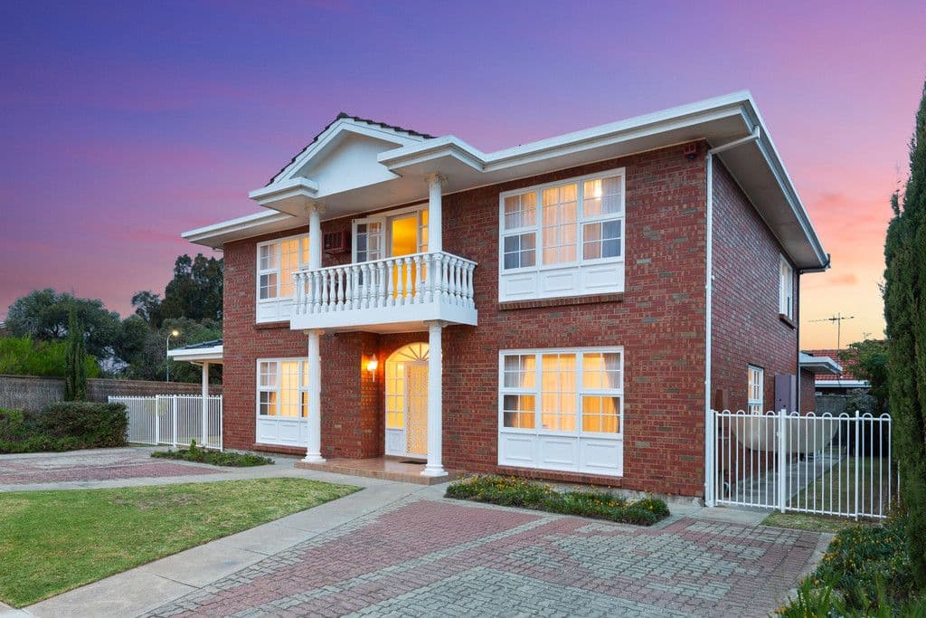 4 Trinidad Court, West Lakes SA 5021, West Lakes - Image 1