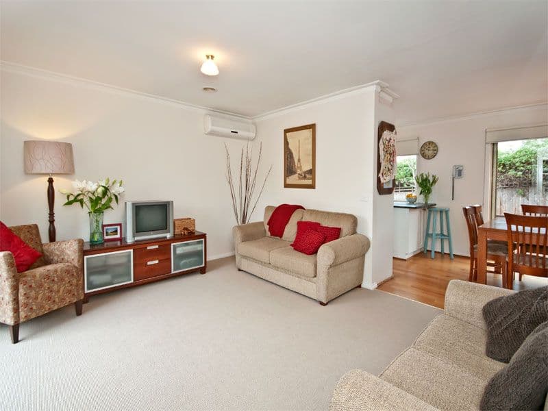 30 Stott Street, BOX HILL SOUTH VIC 3128, Box Hill South - Thumbnail 2
