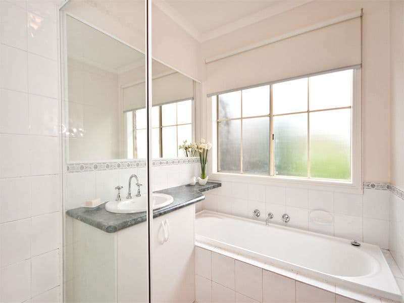 30 Stott Street, BOX HILL SOUTH VIC 3128, Box Hill South - Thumbnail 4