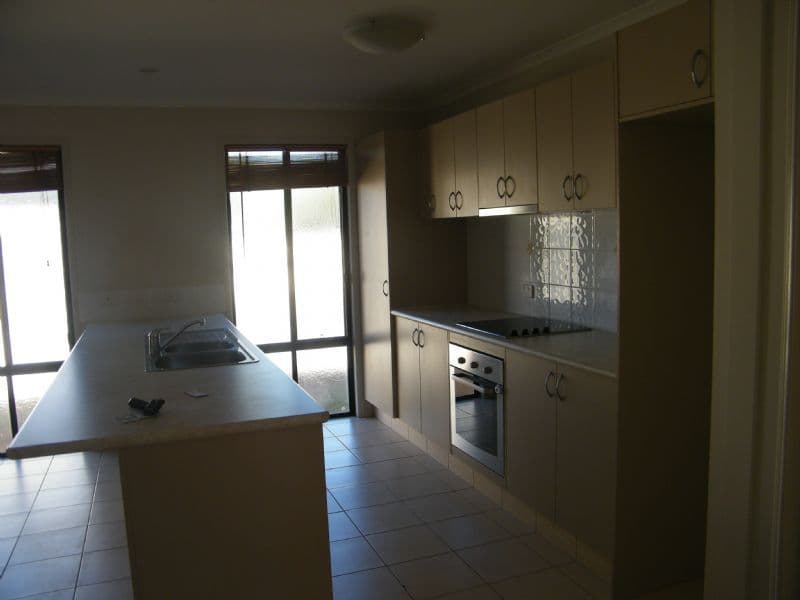 1 Covington Street, CHINCHILLA QLD 4413, Chinchilla - Thumbnail 6