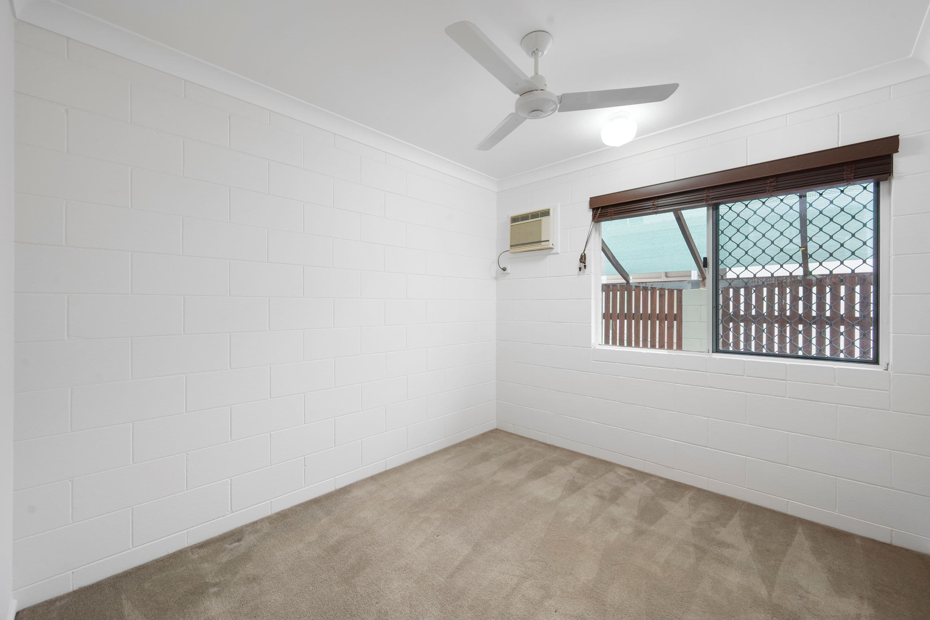 11 Cheyne Street, Pimlico QLD 4812, Pimlico - Thumbnail 4