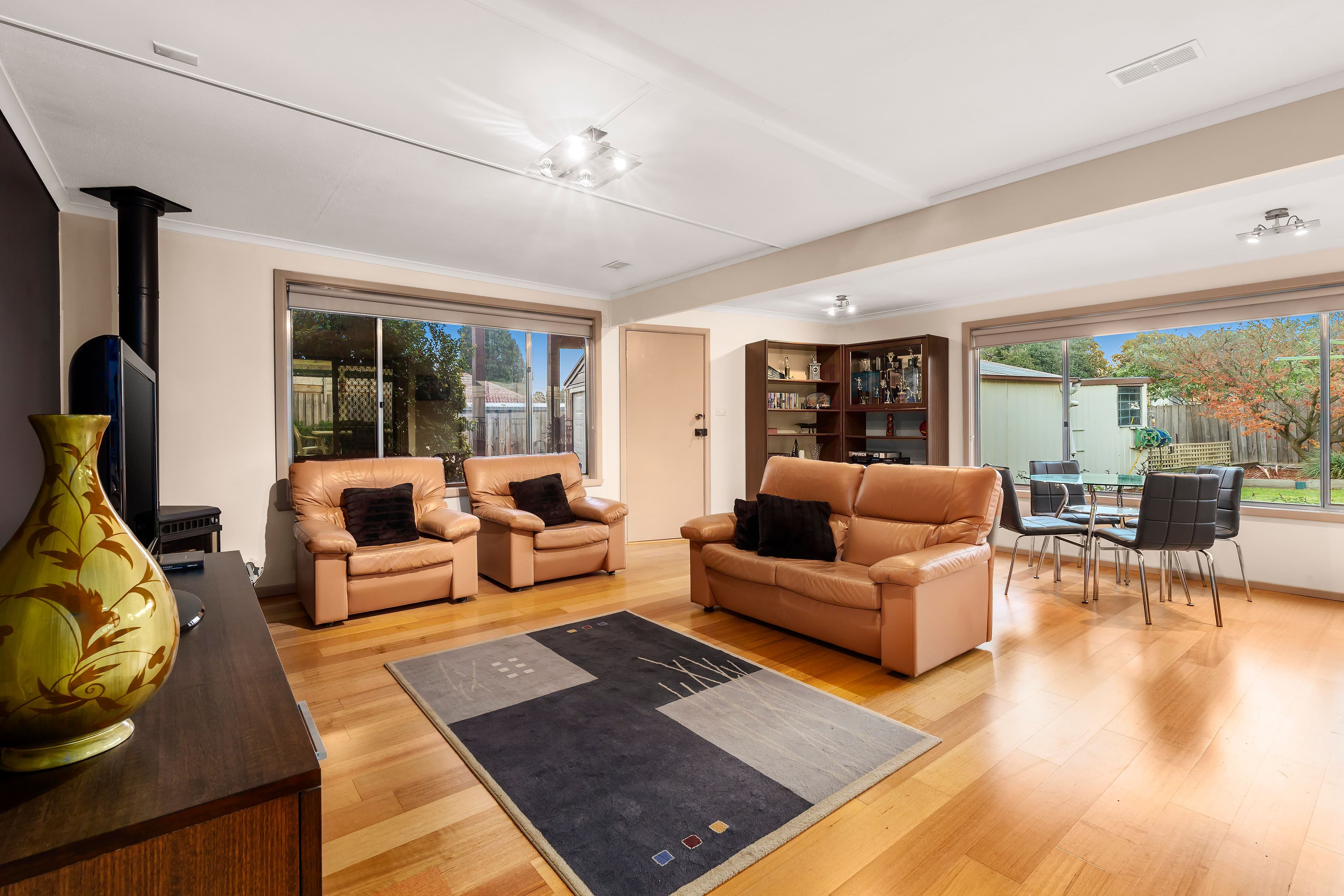 15 Frudal Crescent, Knoxfield VIC 3180, Knoxfield - Thumbnail 2