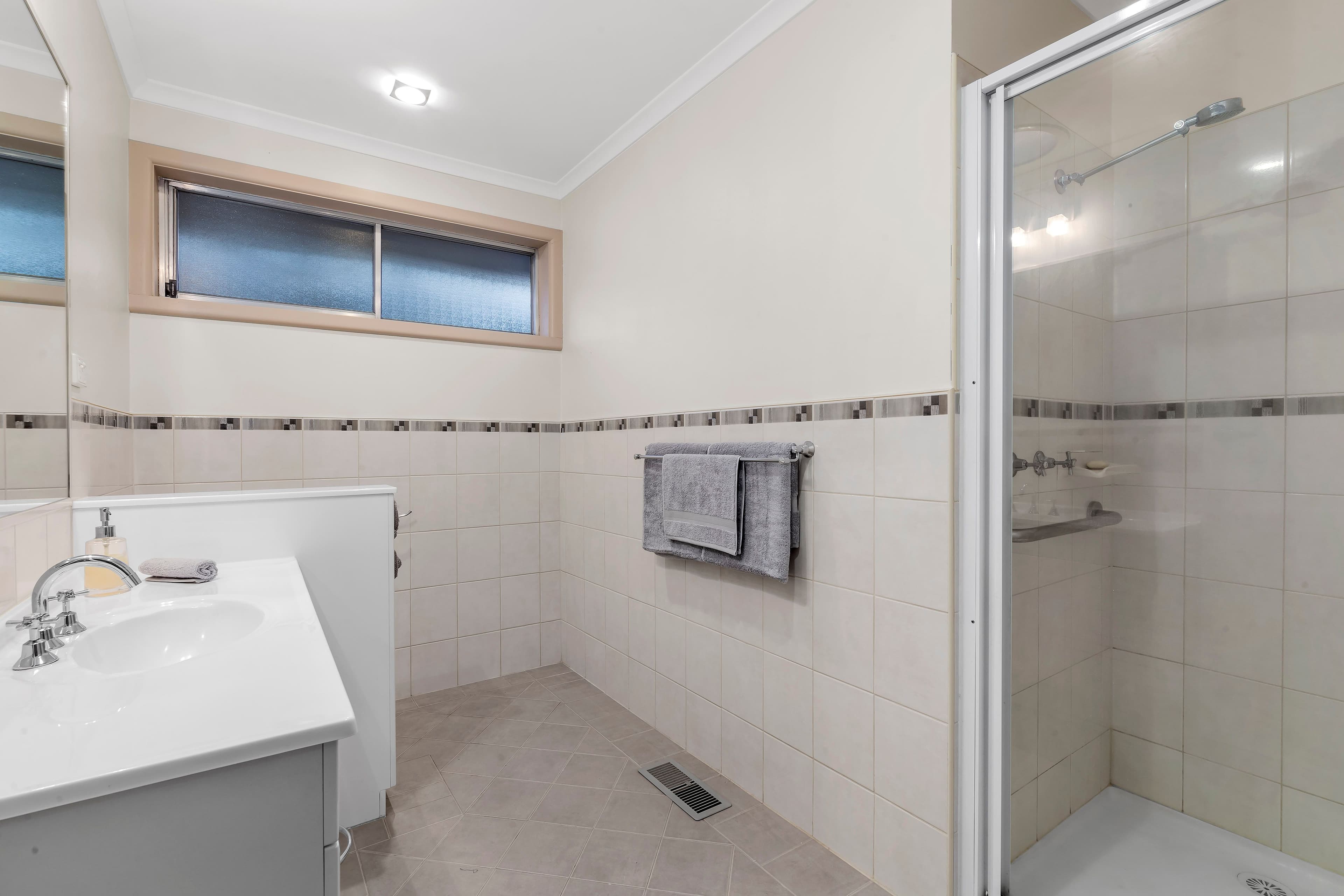 15 Frudal Crescent, Knoxfield VIC 3180, Knoxfield - Thumbnail 6