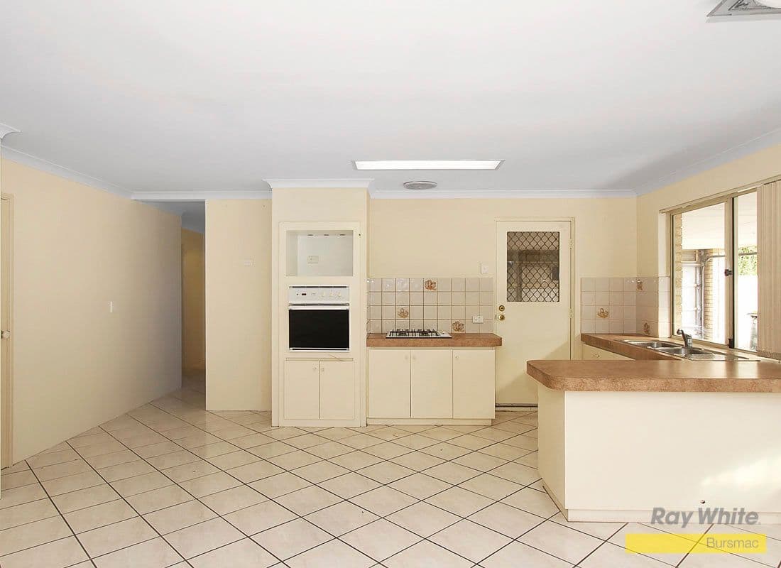19 Friendly Way, MARANGAROO WA 6064, Marangaroo - Thumbnail 2