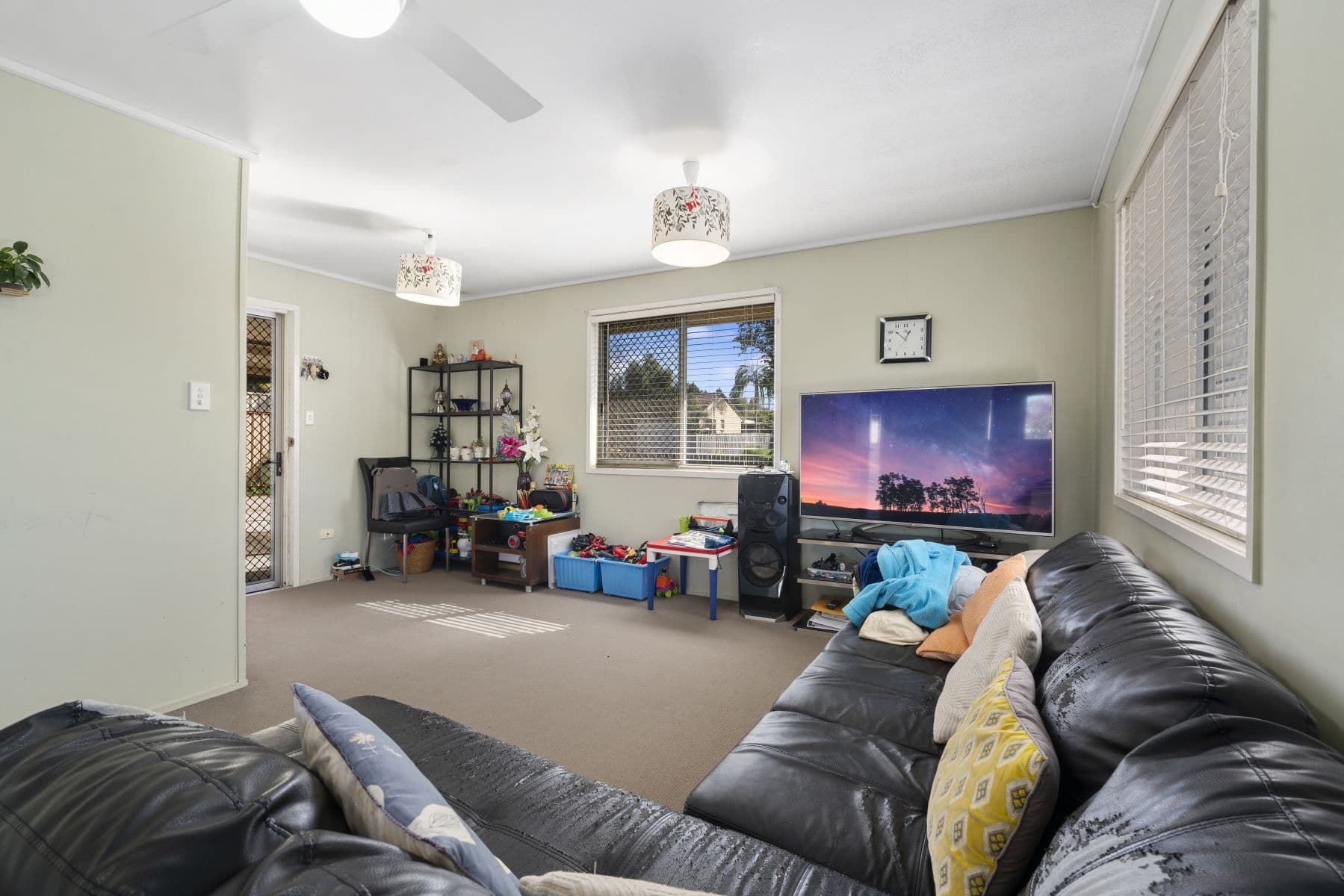 17 Marigold Street, Caboolture QLD 4510, Caboolture - Thumbnail 3