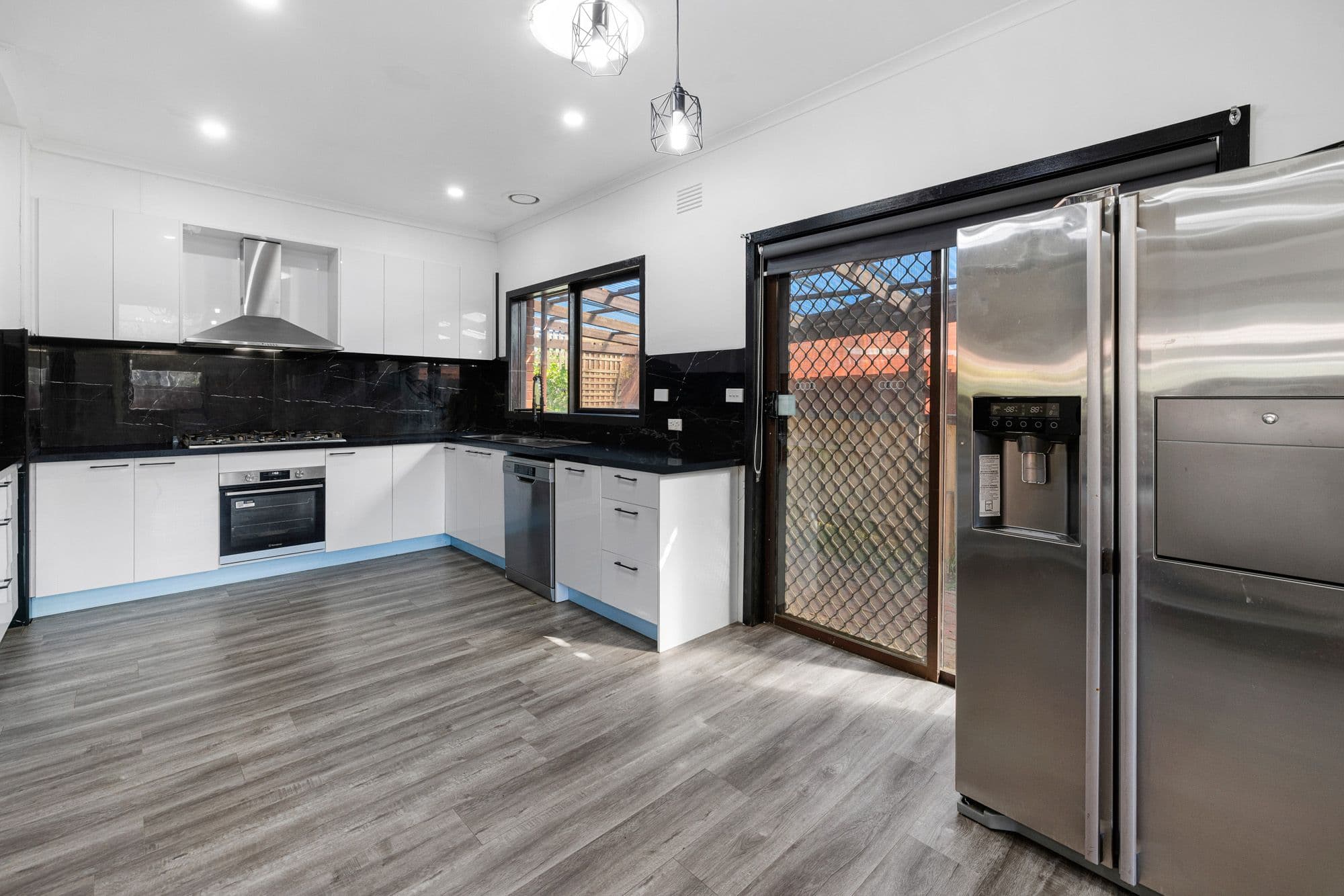 18 Topaz Avenue, Wyndham Vale VIC 3024, Wyndham Vale - Thumbnail 3