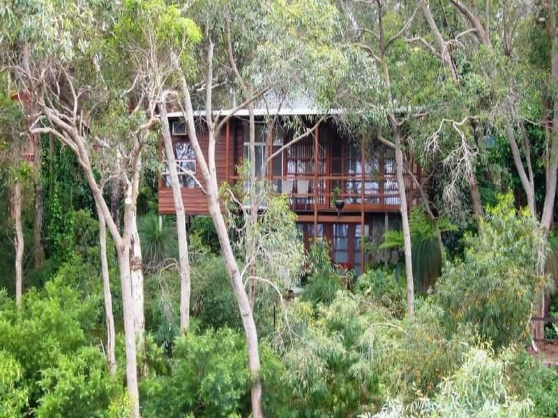 13 Graelou Road, LESMURDIE WA 6076, Lesmurdie - Thumbnail 2
