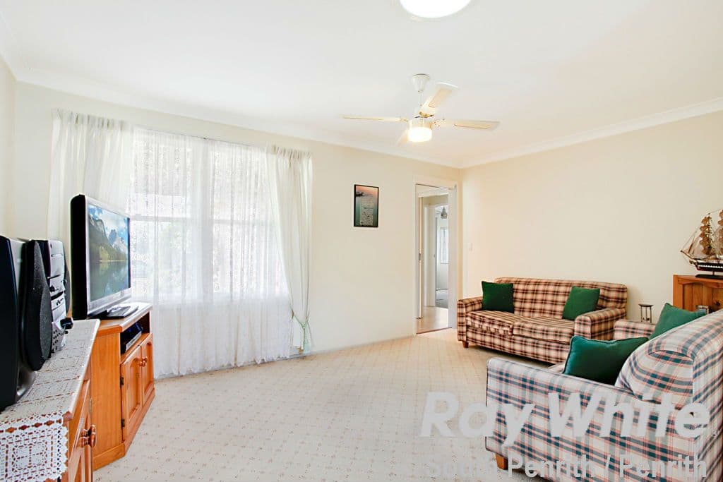 20 Racecourse Road, South Penrith NSW 2750, South Penrith - Thumbnail 2
