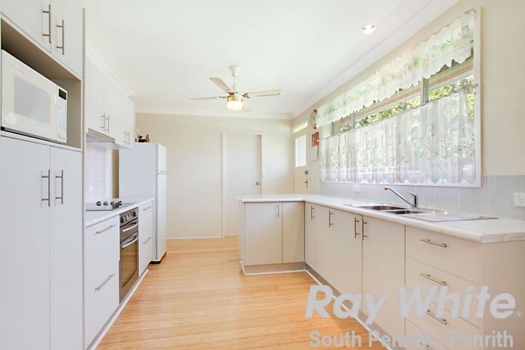 20 Racecourse Road, South Penrith NSW 2750, South Penrith - Thumbnail 3
