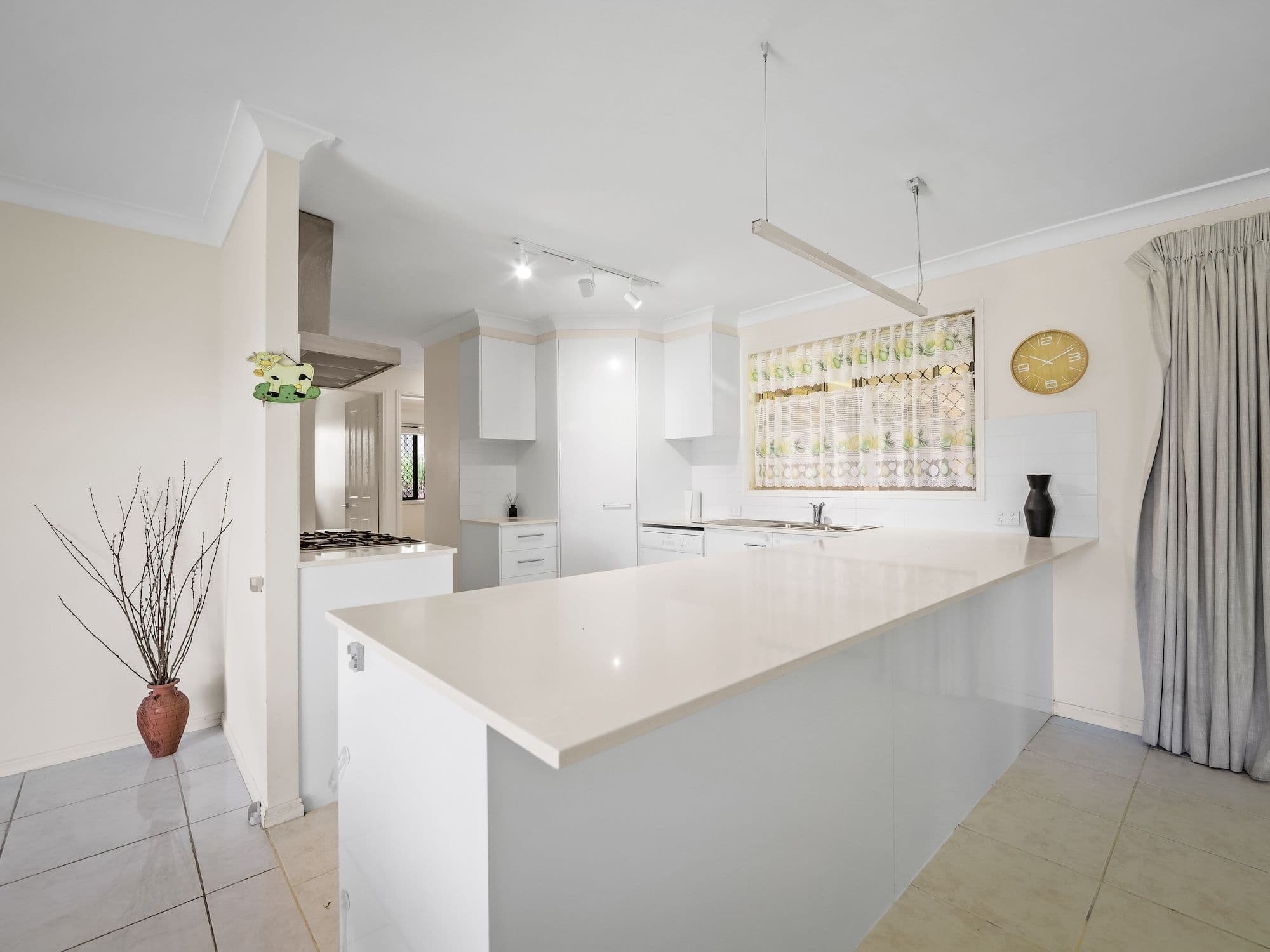 5 Clunes Court, Mudgeeraba QLD 4213, Mudgeeraba - Thumbnail 4