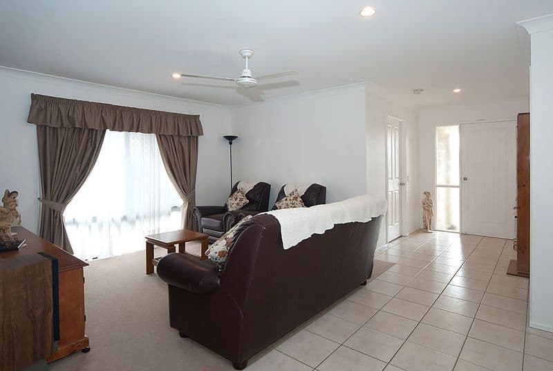25 Budawang Street, PARKINSON QLD 4115, Parkinson - Thumbnail 4