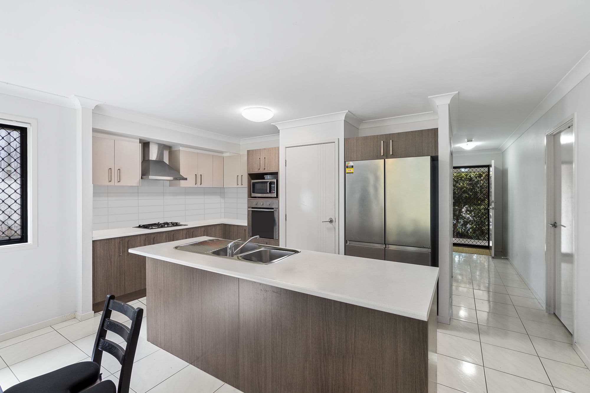 5 Mariana Court, Mango Hill QLD 4509, Mango Hill - Thumbnail 3