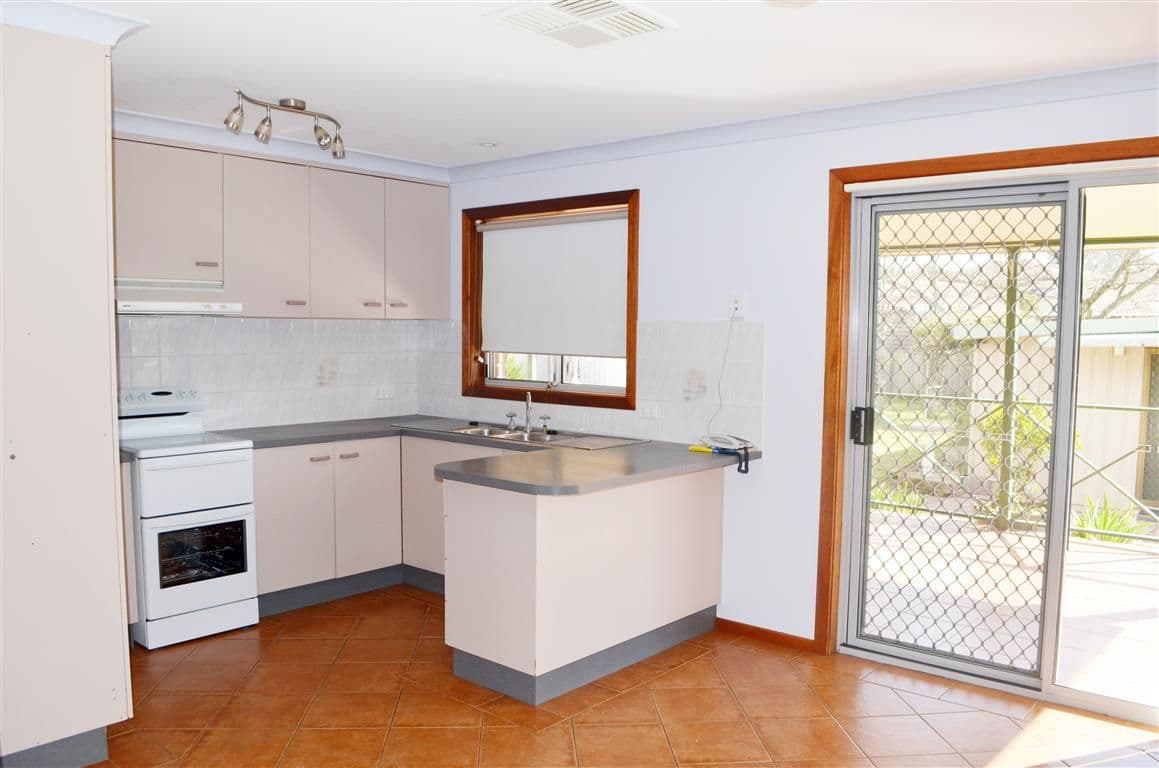 55 Forest Street, Tumut - Thumbnail 2