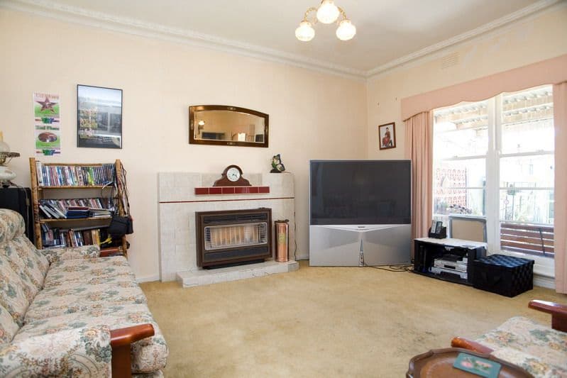 4 Gratwick Street, LALOR VIC 3075, Lalor - Thumbnail 2