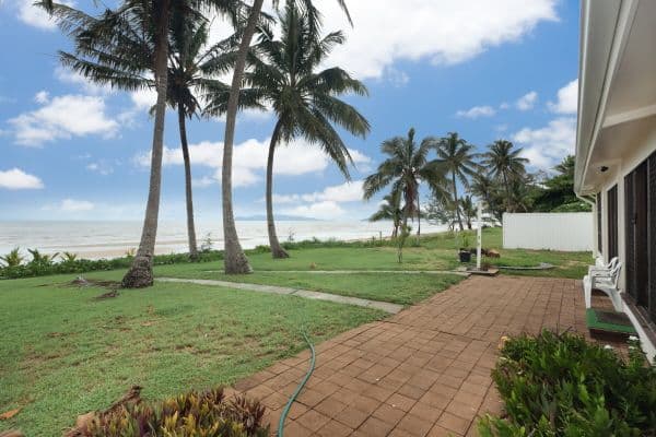 28  Reef Street, SAUNDERS BEACH QLD 4818, Saunders Beach - Image 1