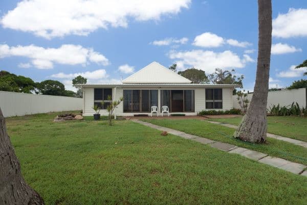 28  Reef Street, SAUNDERS BEACH QLD 4818, Saunders Beach - Thumbnail 2