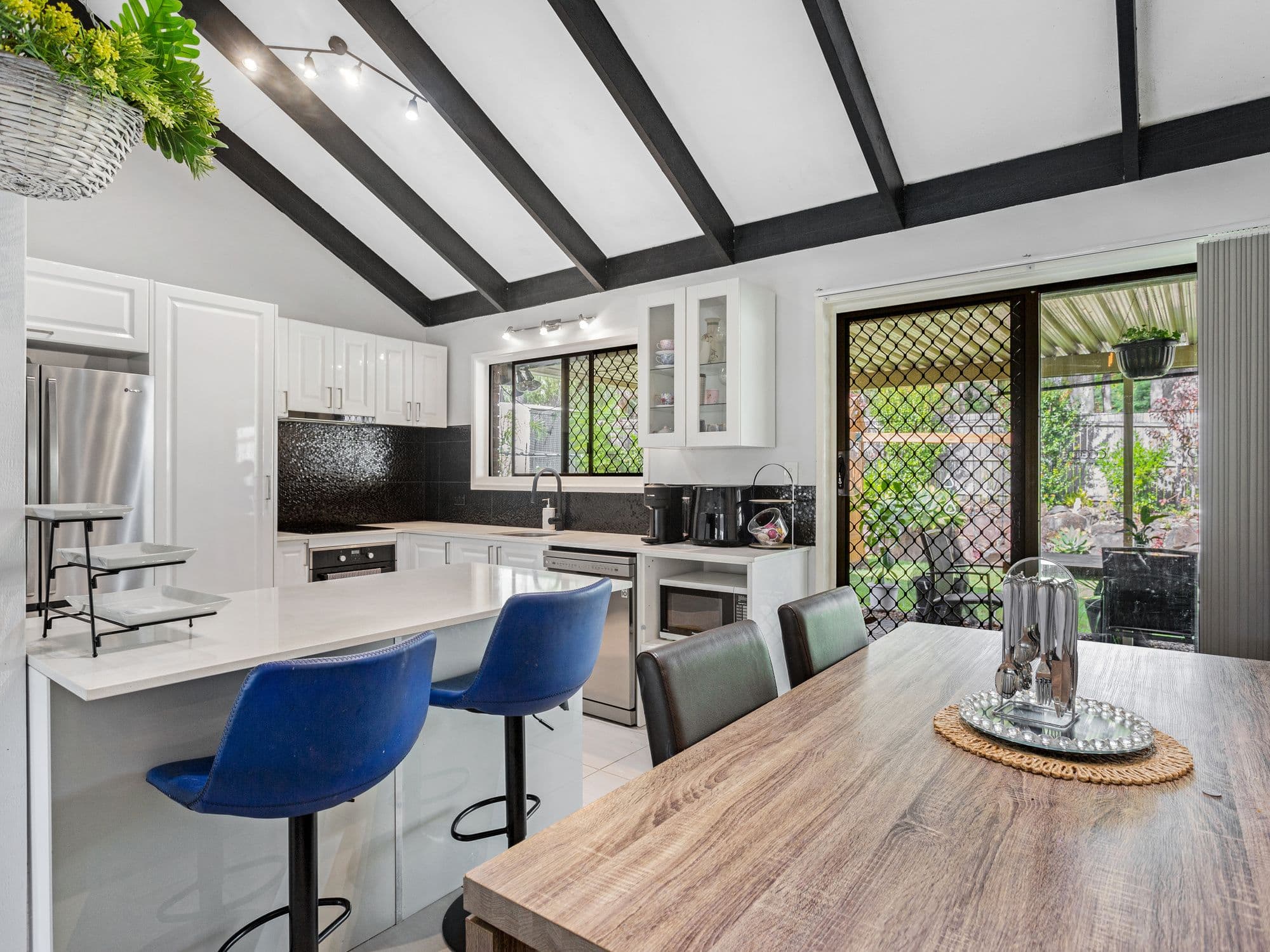 44 Eureka Crescent, Nerang QLD 4211, Nerang - Thumbnail 2
