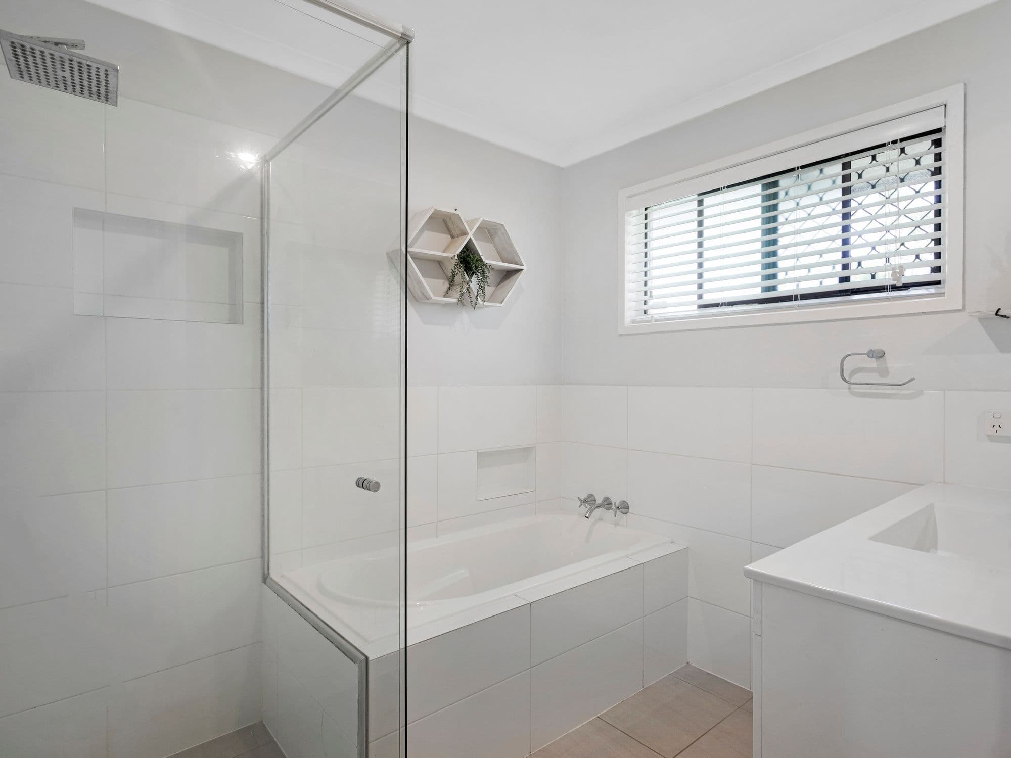 44 Eureka Crescent, Nerang QLD 4211, Nerang - Thumbnail 8