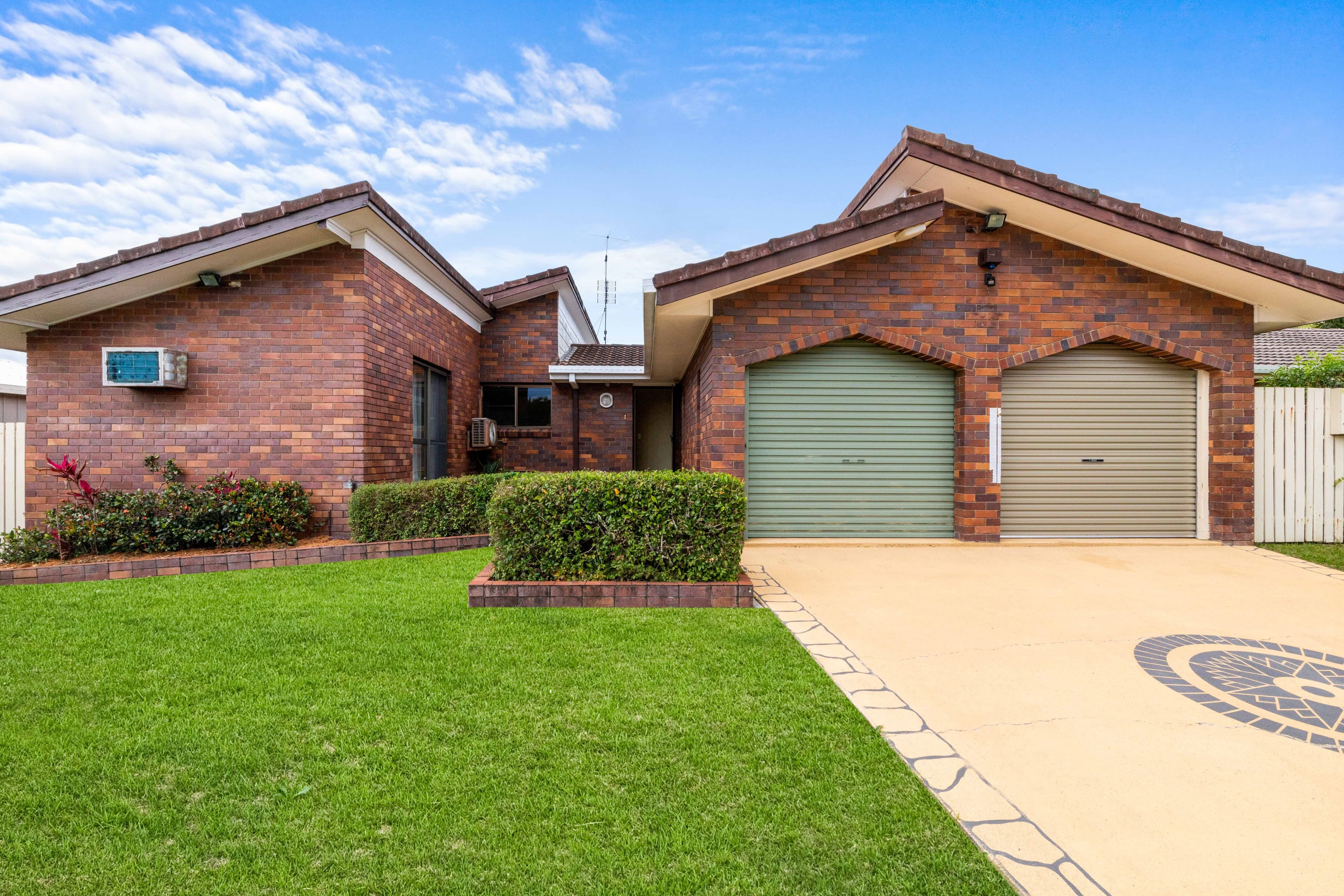27 Coppabella Crescent, Mooloolaba QLD 4557, Mooloolaba - Thumbnail 3