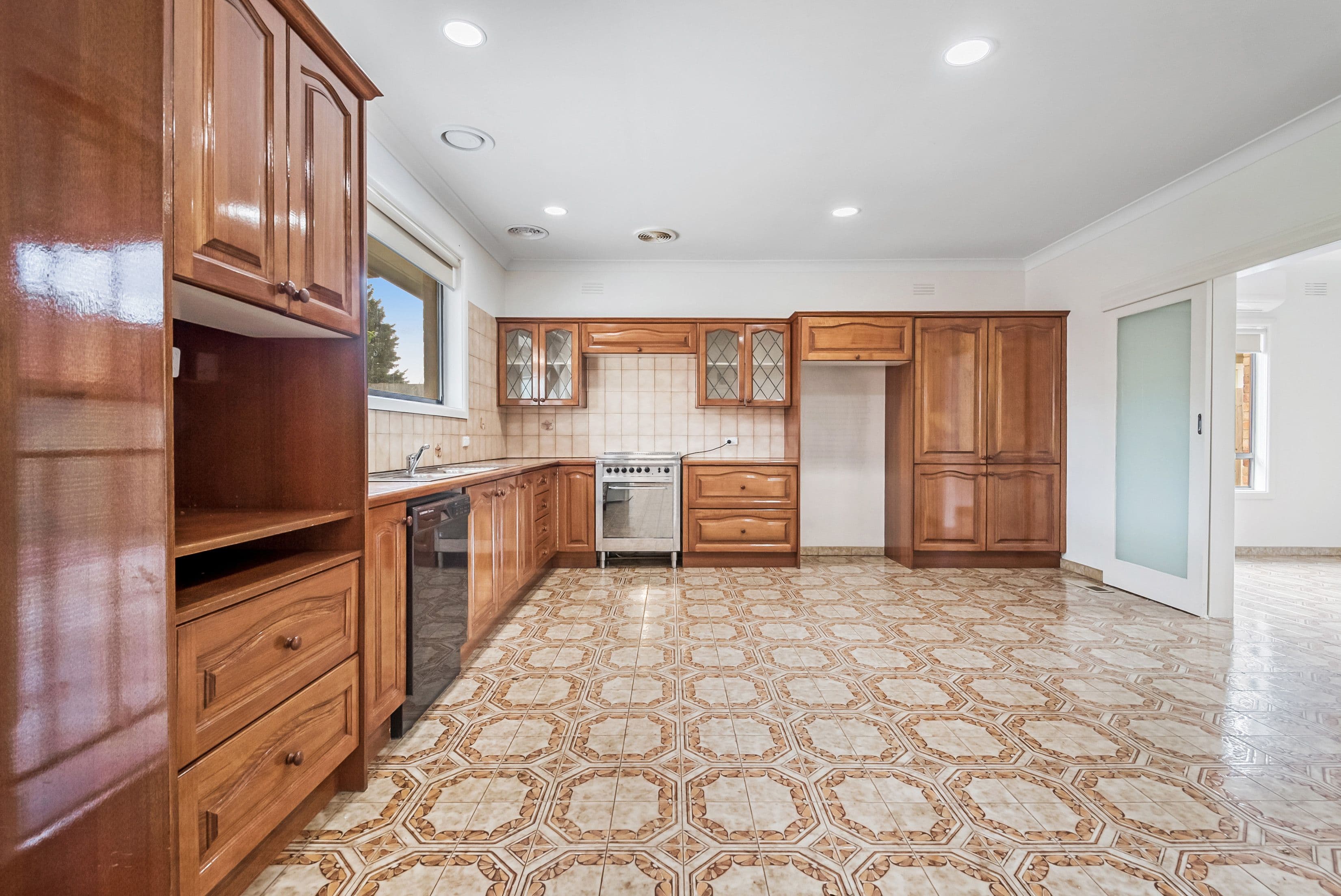 48 Arundel Avenue, Reservoir VIC 3073, Reservoir - Thumbnail 8