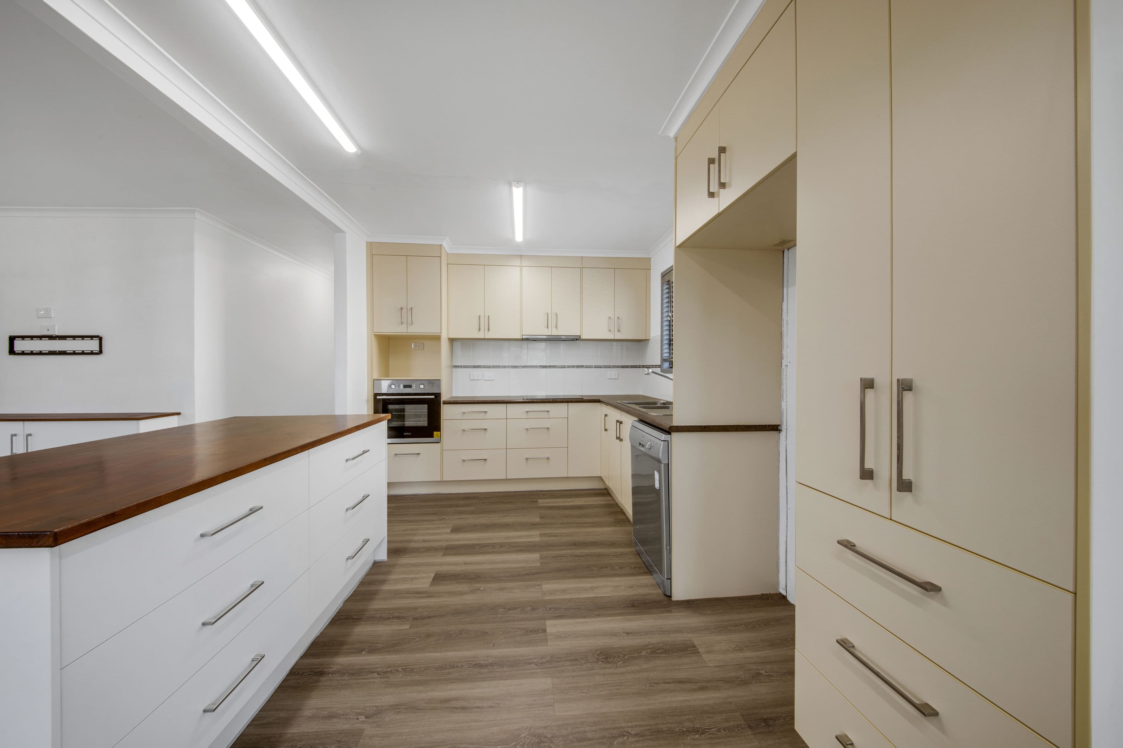 28 Willow Street, New Auckland QLD 4680, New Auckland - Thumbnail 6