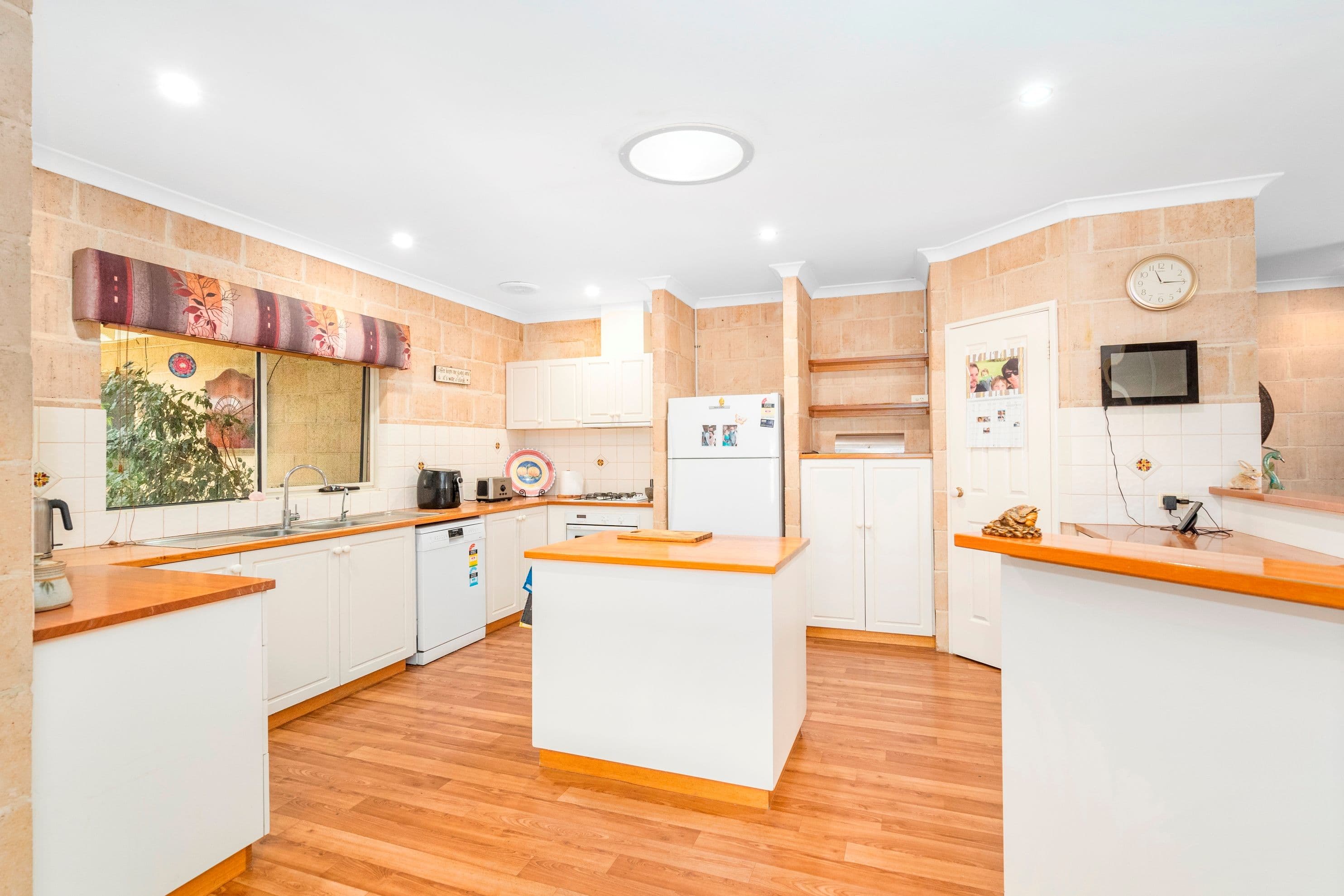 6 Torquay Place, Tarcoola Beach WA 6530, Tarcoola Beach - Thumbnail 3