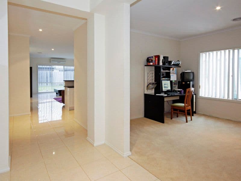 7 Tresco Court, ST ALBANS PARK VIC 3219, St Albans Park - Thumbnail 7