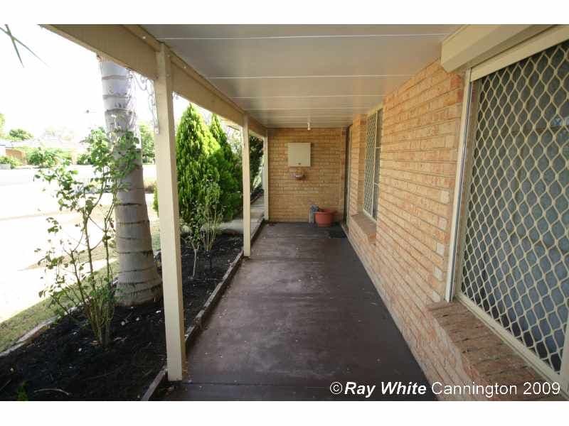25 Clarke Street, EAST CANNINGTON WA 6107, East Cannington - Thumbnail 2