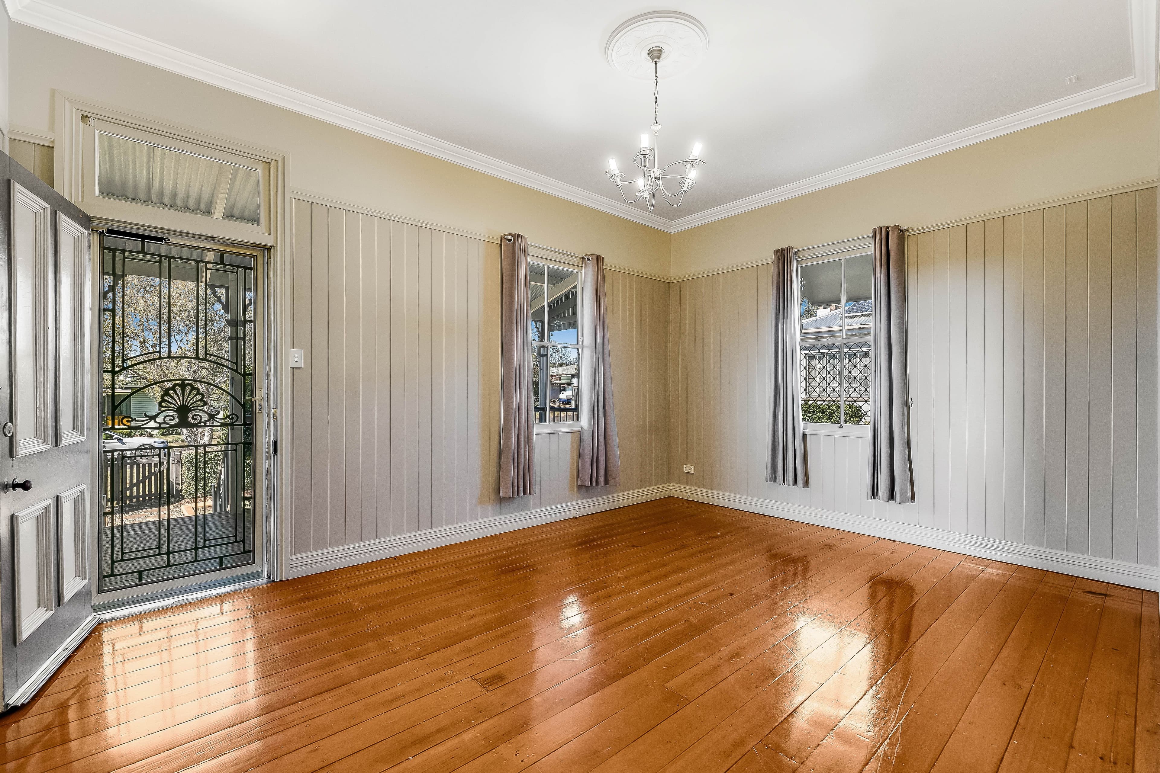 29 Lloyd Street, Harristown QLD 4350, Harristown - Thumbnail 2