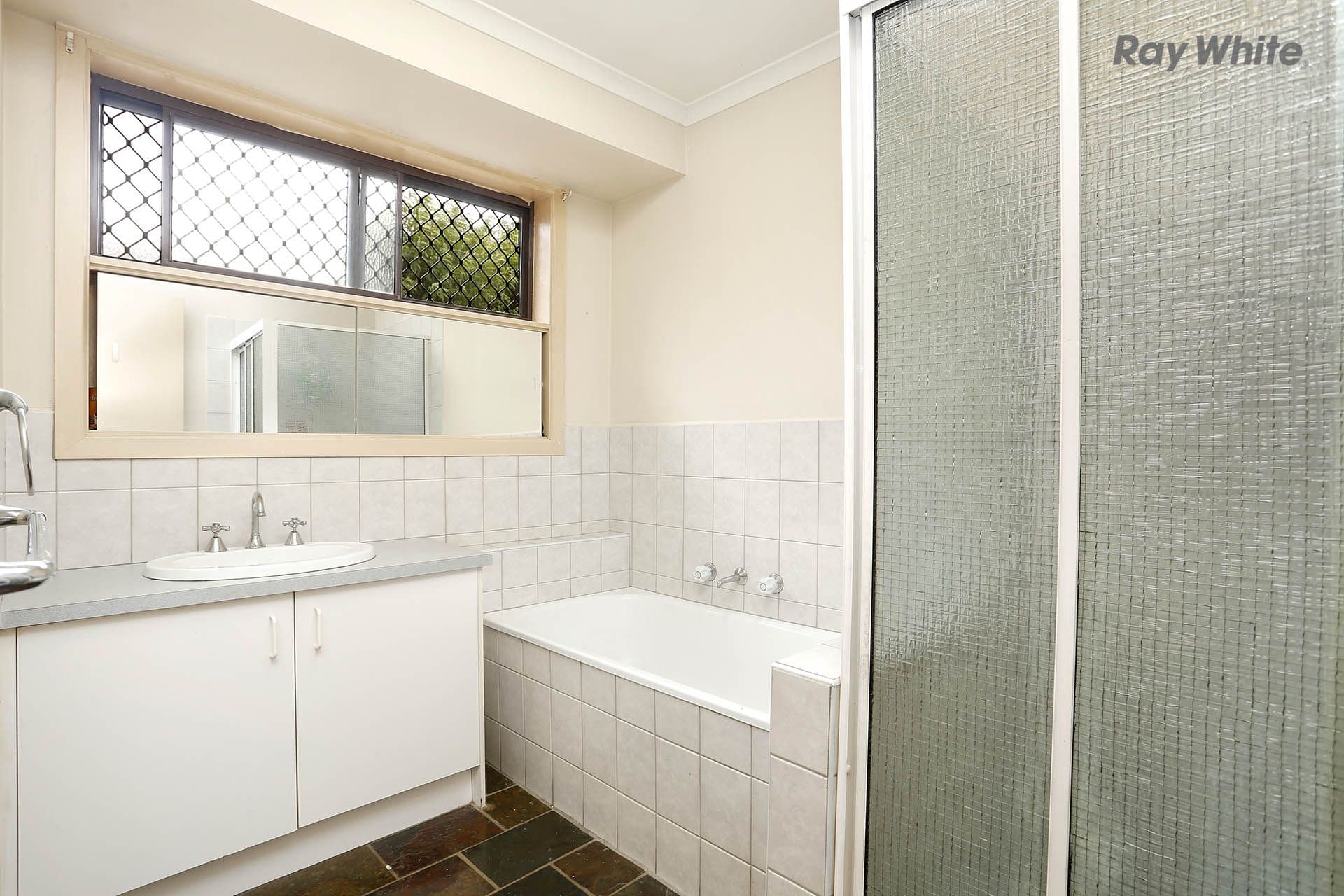 38 Ailsa Street, Altona Meadows VIC 3028, Altona Meadows - Thumbnail 6