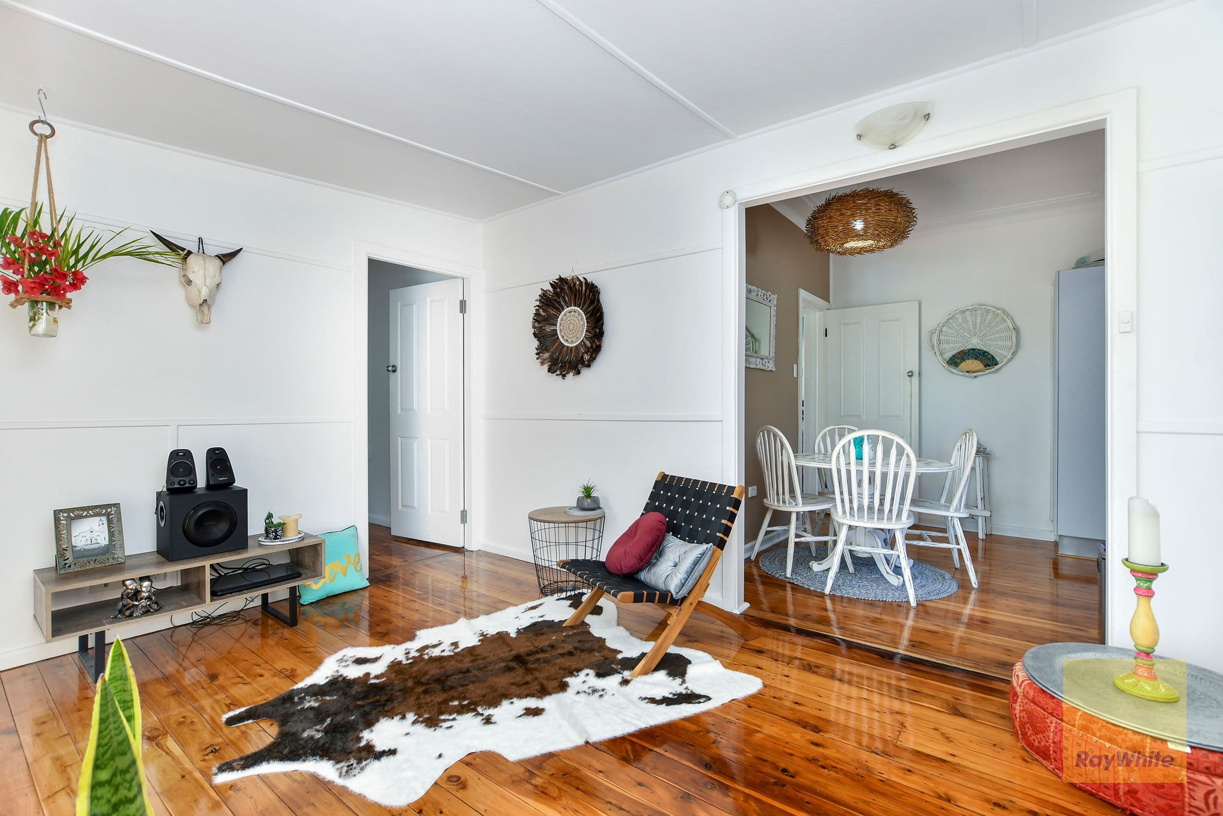 13 Warwick Street, Blackwall - Thumbnail 6