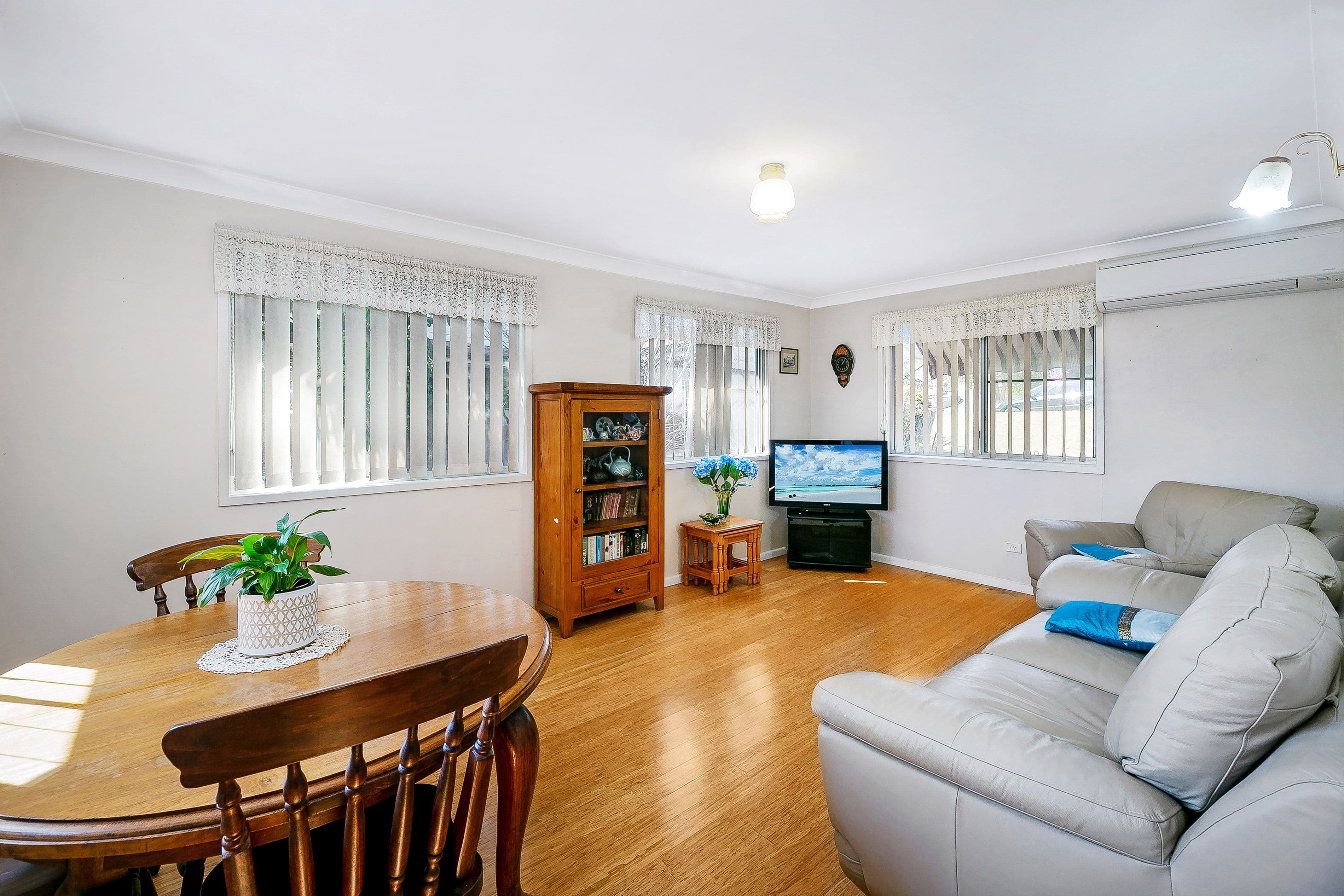 31 Donington Avenue, Georges Hall NSW 2198, Georges Hall - Thumbnail 3