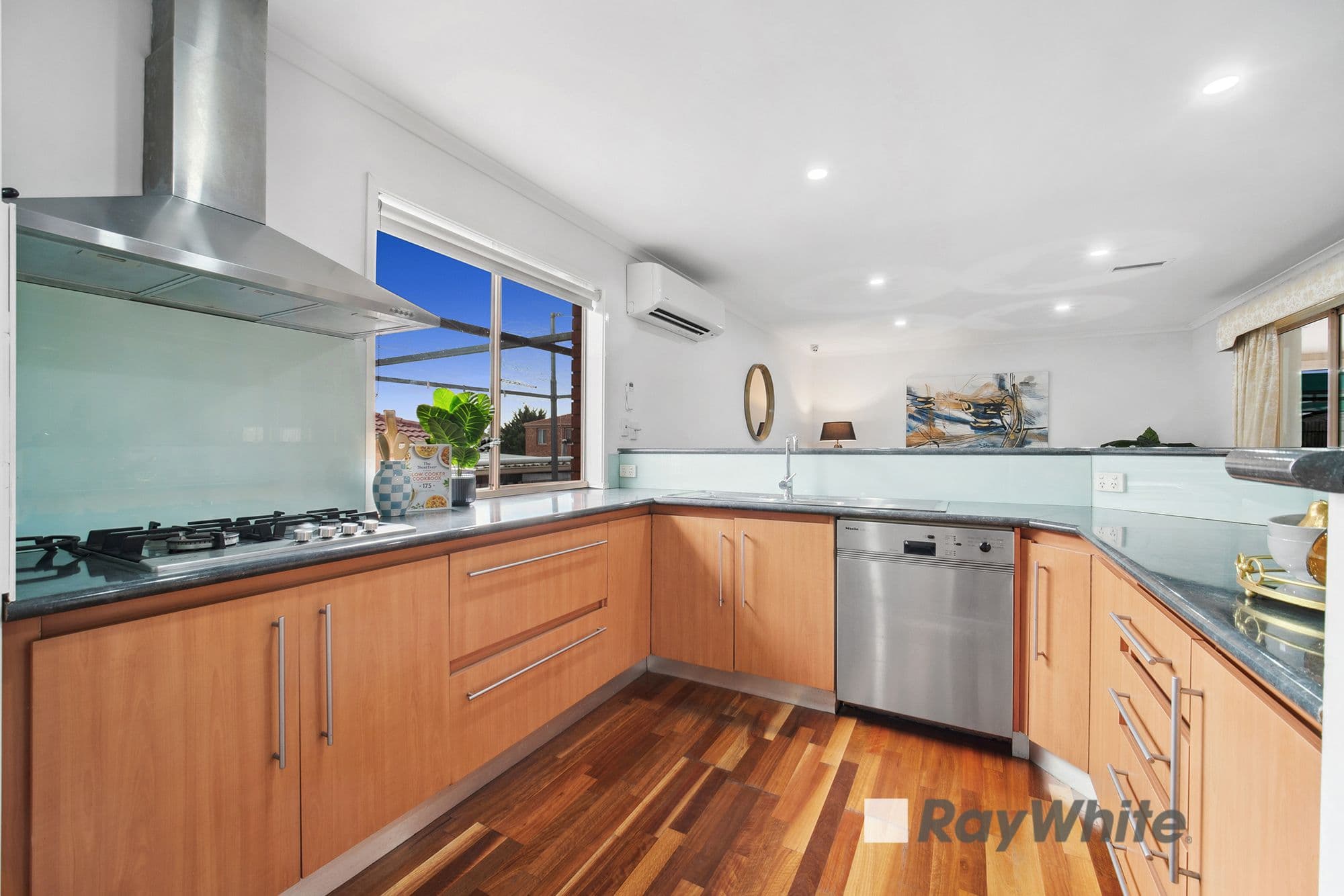 22 Valley View Rise, Hampton Park VIC 3976, Hampton Park - Thumbnail 2